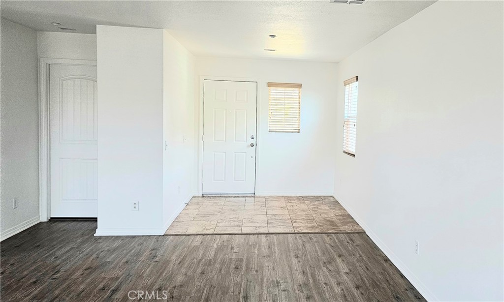 9242 Kettle Road Riverside, CA 92508 - Photo 5 of 23