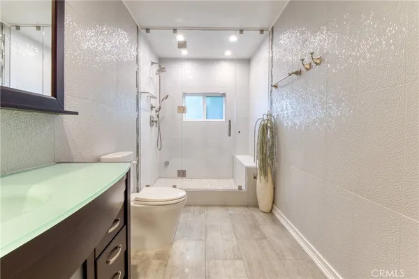 $7,750 | 7796 Skyhill Drive, Los Angeles, CA 90068