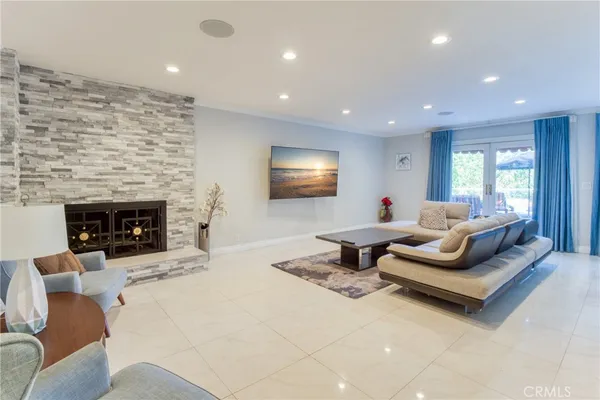 $7,750 | 7796 Skyhill Drive, Los Angeles, CA 90068