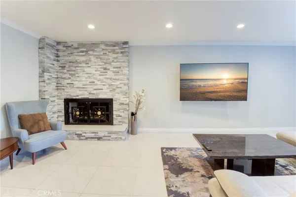 $7,750 | 7796 Skyhill Drive, Los Angeles, CA 90068
