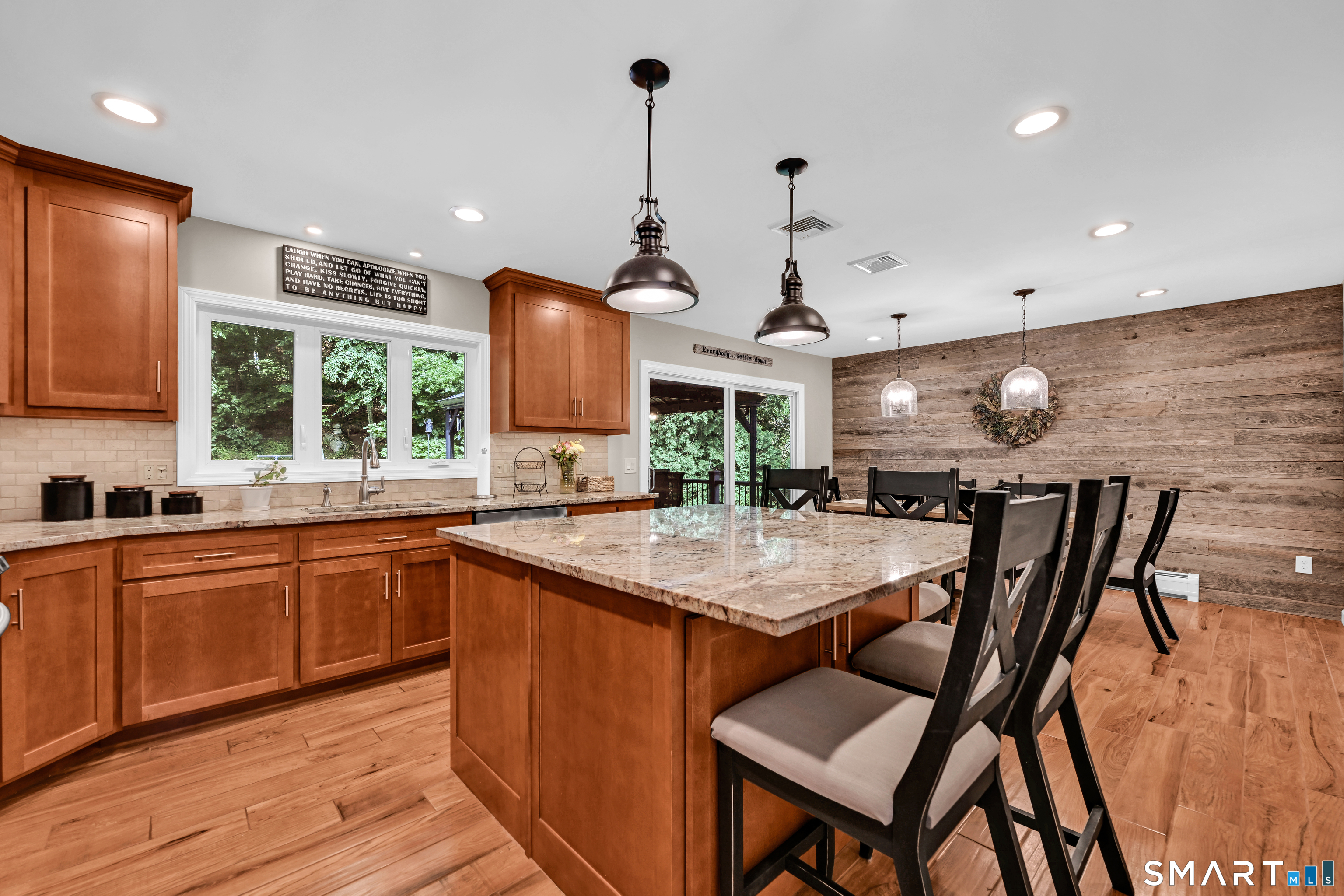 18 Badger Road Wolcott, CT 06716 - Photo 2 of 27