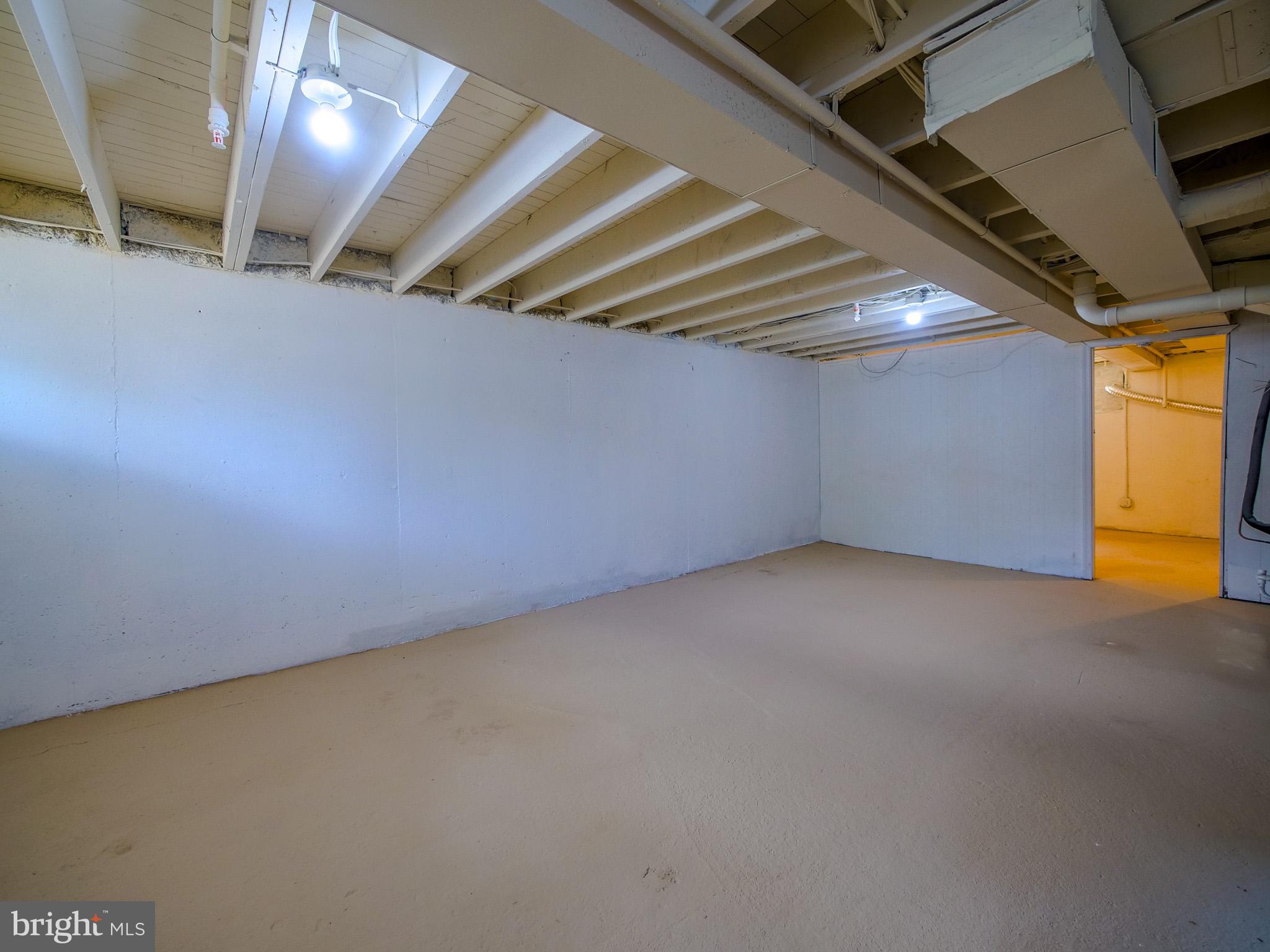 179 Madison Drive Newark, DE 19711 - Photo 36 of 43 a view of an empty room