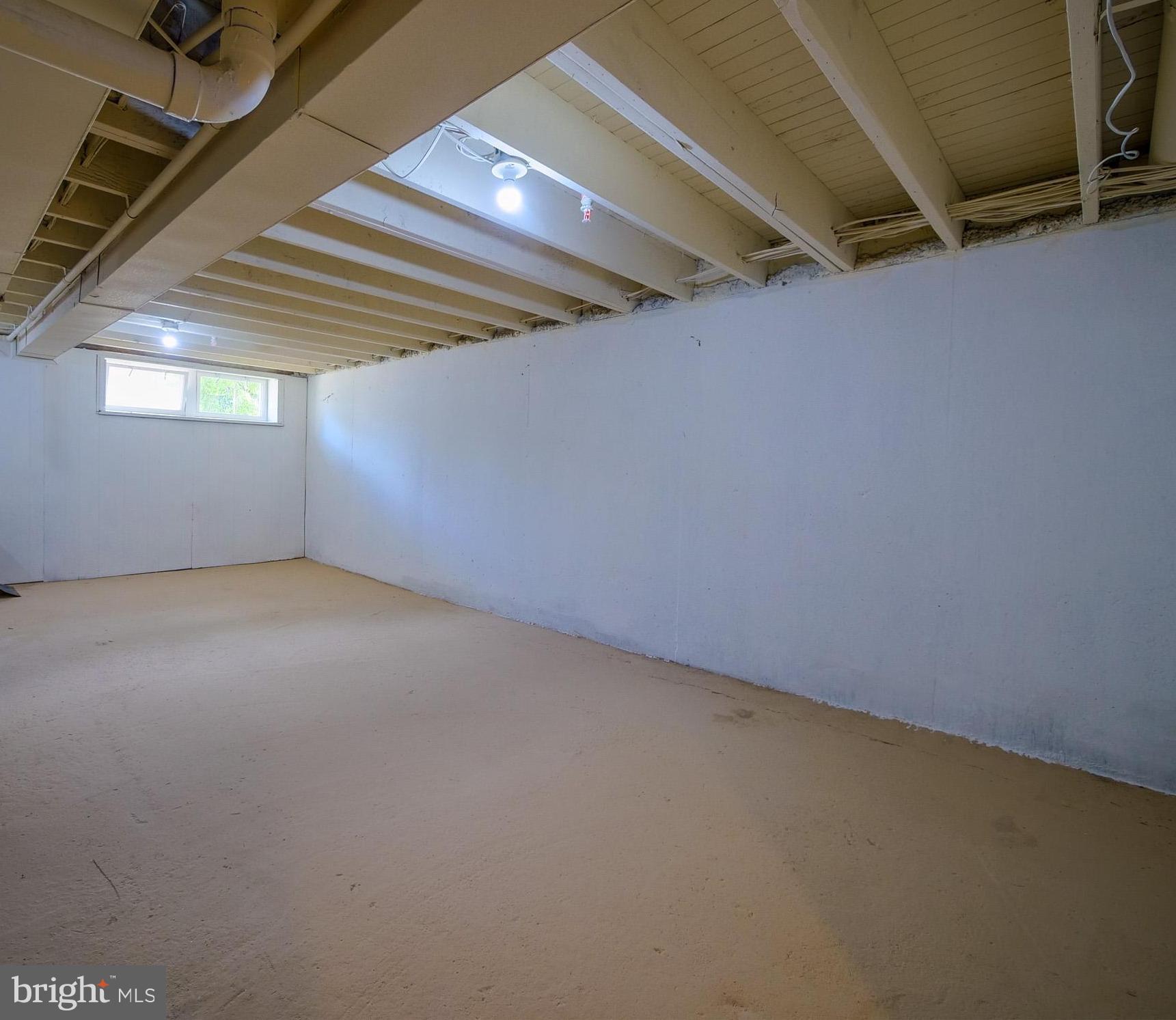 179 Madison Drive Newark, DE 19711 - Photo 39 of 43 a view of room