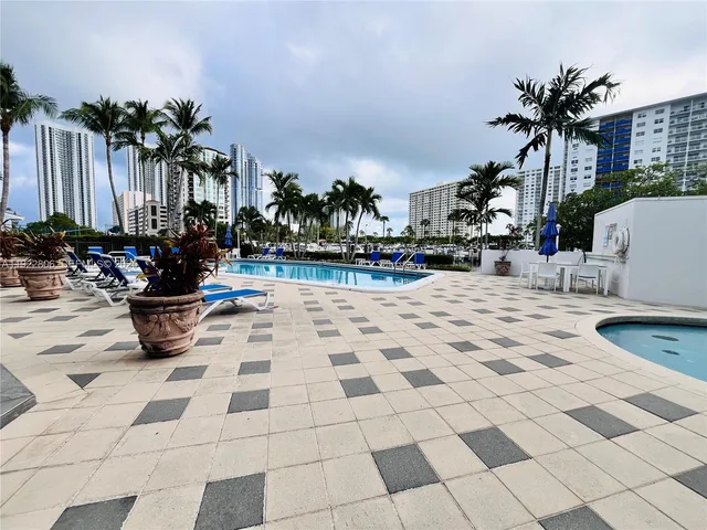 $6,000 | 253 Poinciana Island Drive, Unit 603, Sunny Isles Beach, FL 33160