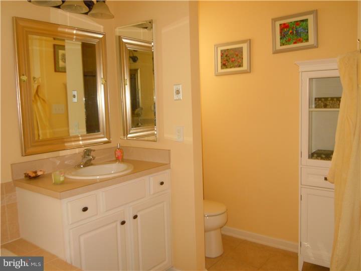 136 Somerfield Road Swedesboro, NJ 08085 - Photo 15 of 25 Master Bathroom