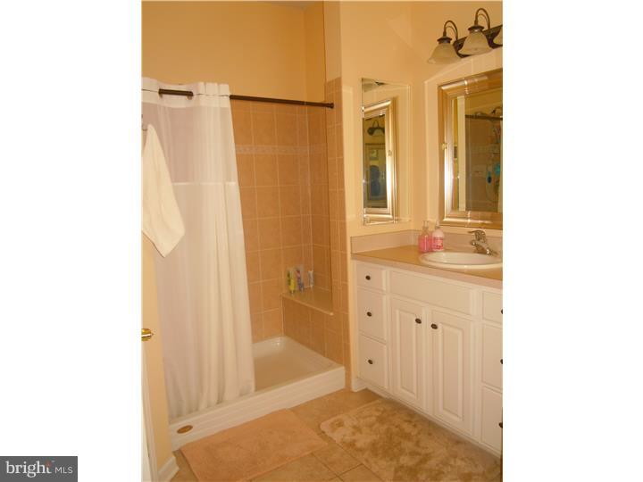 136 Somerfield Road Swedesboro, NJ 08085 - Photo 19 of 25 Master Bathroom
