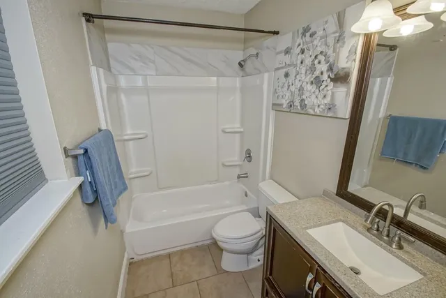 $193,000 | 3008 Mt Kennedy Drive, Marrero, LA 70072