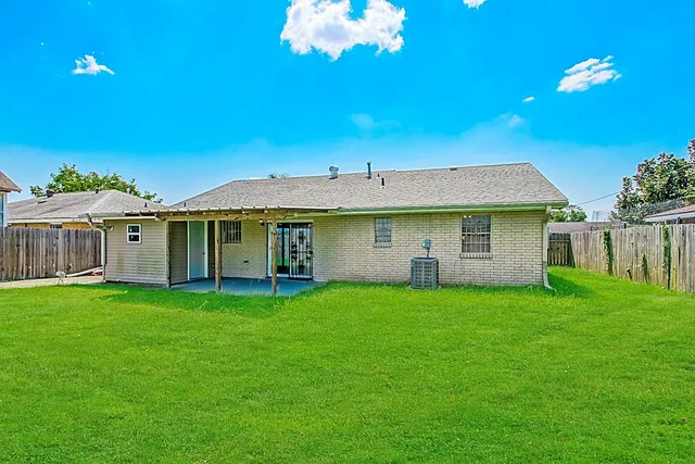 $193,000 | 3008 Mt Kennedy Drive, Marrero, LA 70072