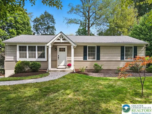 $575,000 | 87 Sproul Road, Malvern, PA 19355