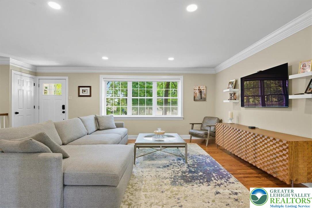 87 Sproul Road Malvern, PA 19355 - Photo 8 of 88