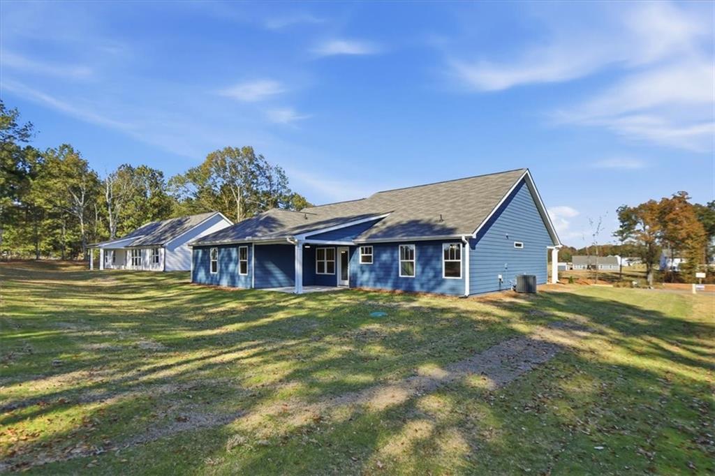 184 Rachel Lane Hartwell, GA 30643 - Photo 43 of 58 a view of a house with a big yard