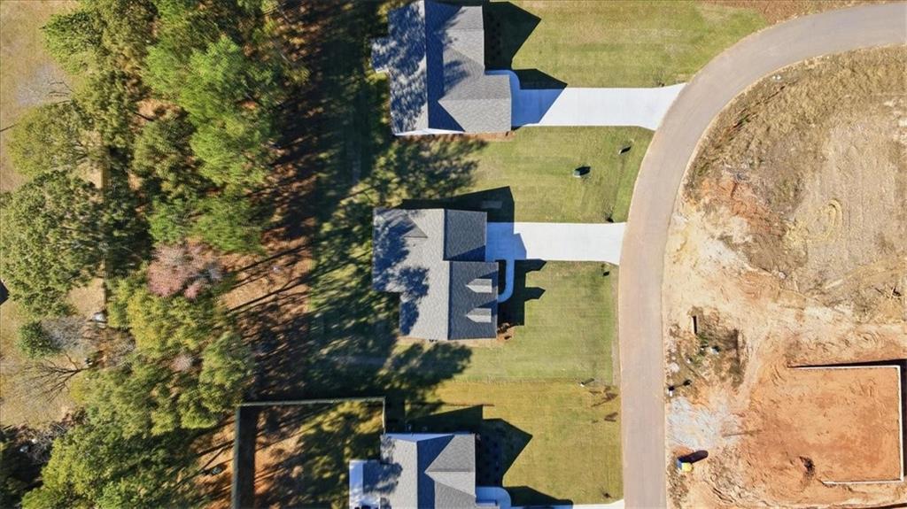 184 Rachel Lane Hartwell, GA 30643 - Photo 54 of 58 an aerial view of a house with swimming pool