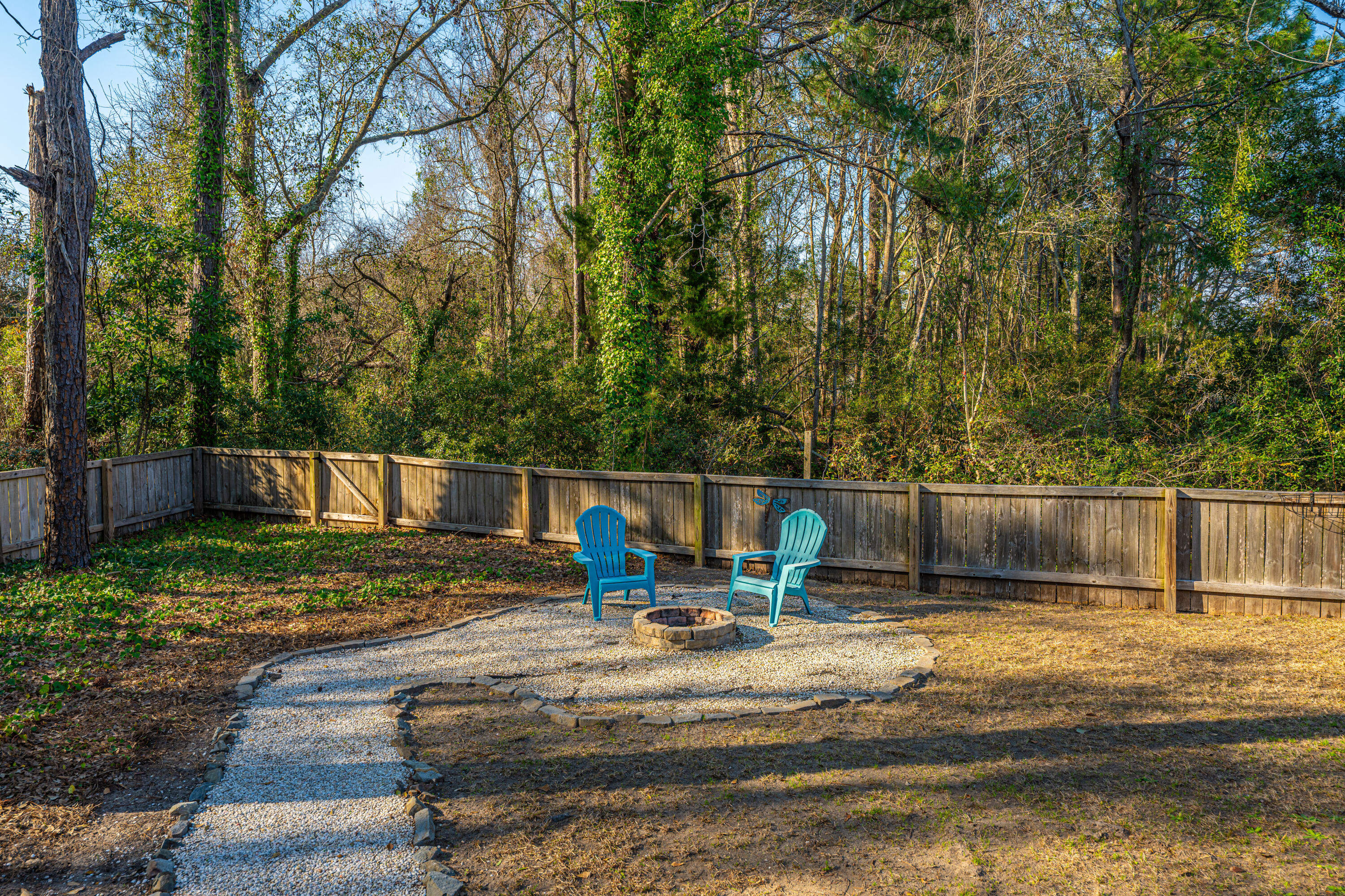 1253 Lakefront Drive Charleston, SC 29412 - Photo 27 of 47 1253LakefrontDr043