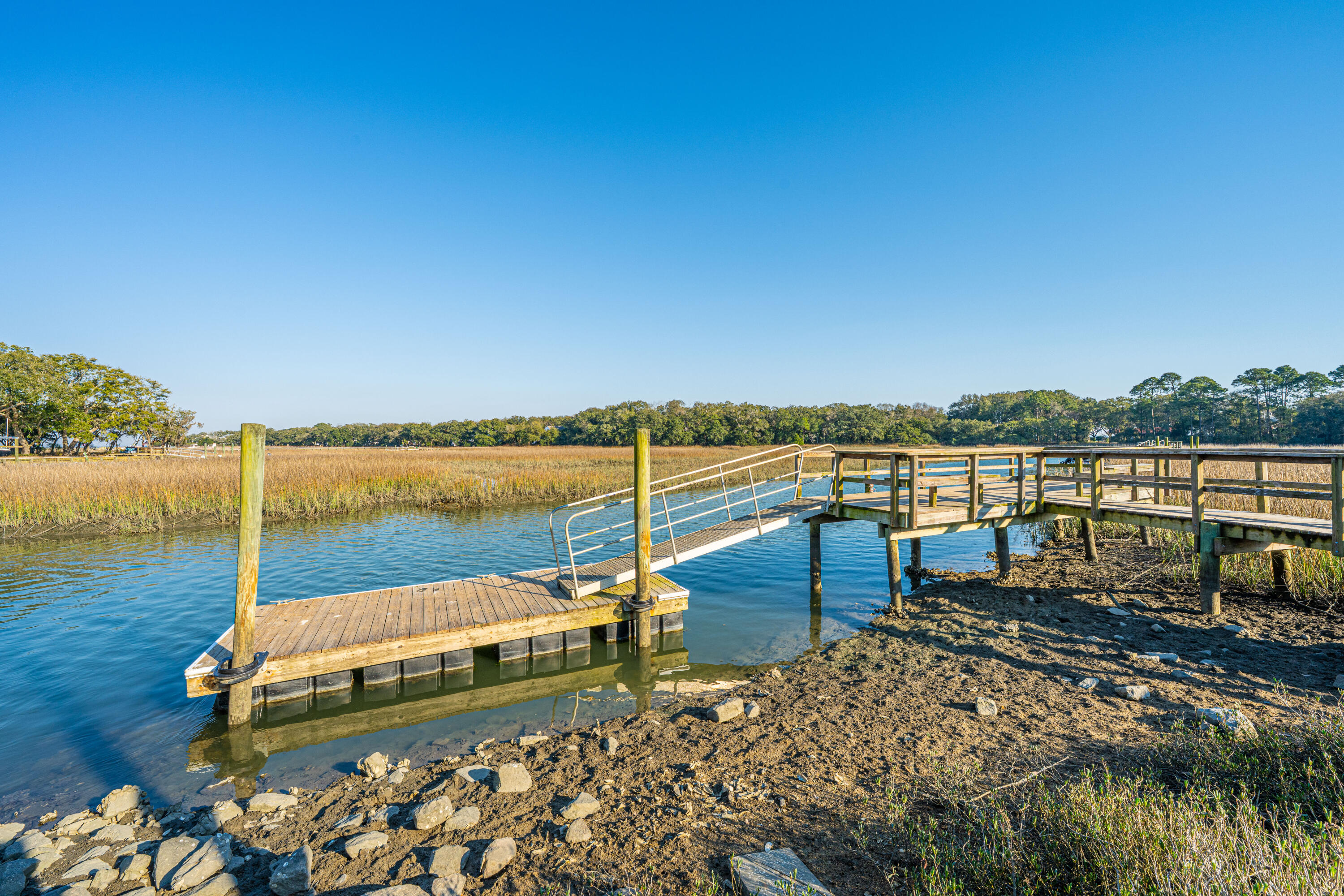 1253 Lakefront Drive Charleston, SC 29412 - Photo 36 of 47 SeasidePlantation006
