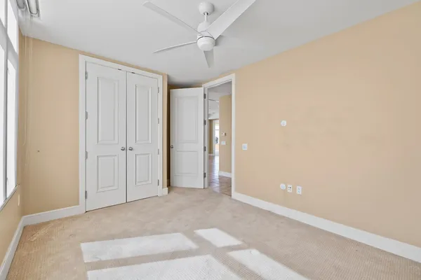$6,000 | 2211 East Camelback Road, Unit 604, Phoenix, AZ 85016