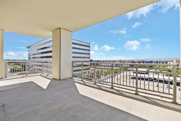 $6,000 | 2211 East Camelback Road, Unit 604, Phoenix, AZ 85016