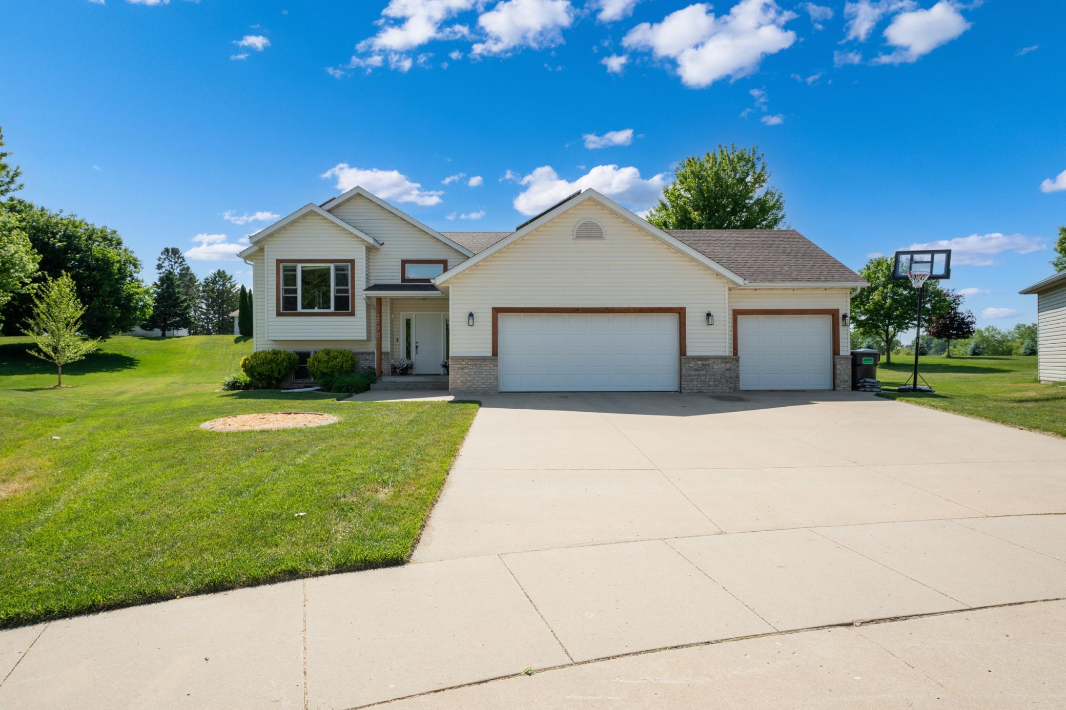2570 Boulder Ridge Lane Northwest Rochester, MN 55901 - Photo 32 of 35