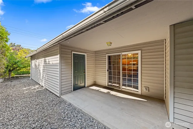 $399,000 | 820 North 8th Street, Unit A, Mount Vernon, WA 98273