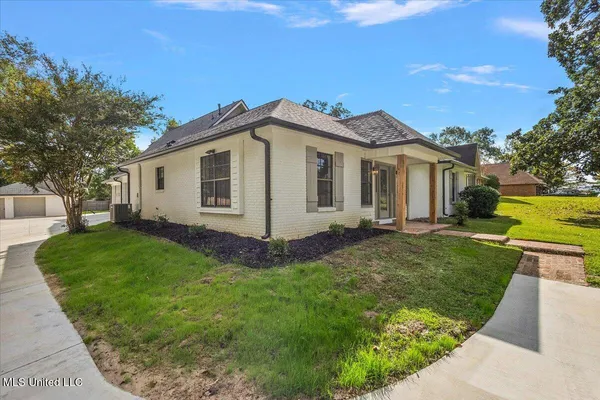 $389,000 | 313 Busick Well Road, Brandon, MS 39042