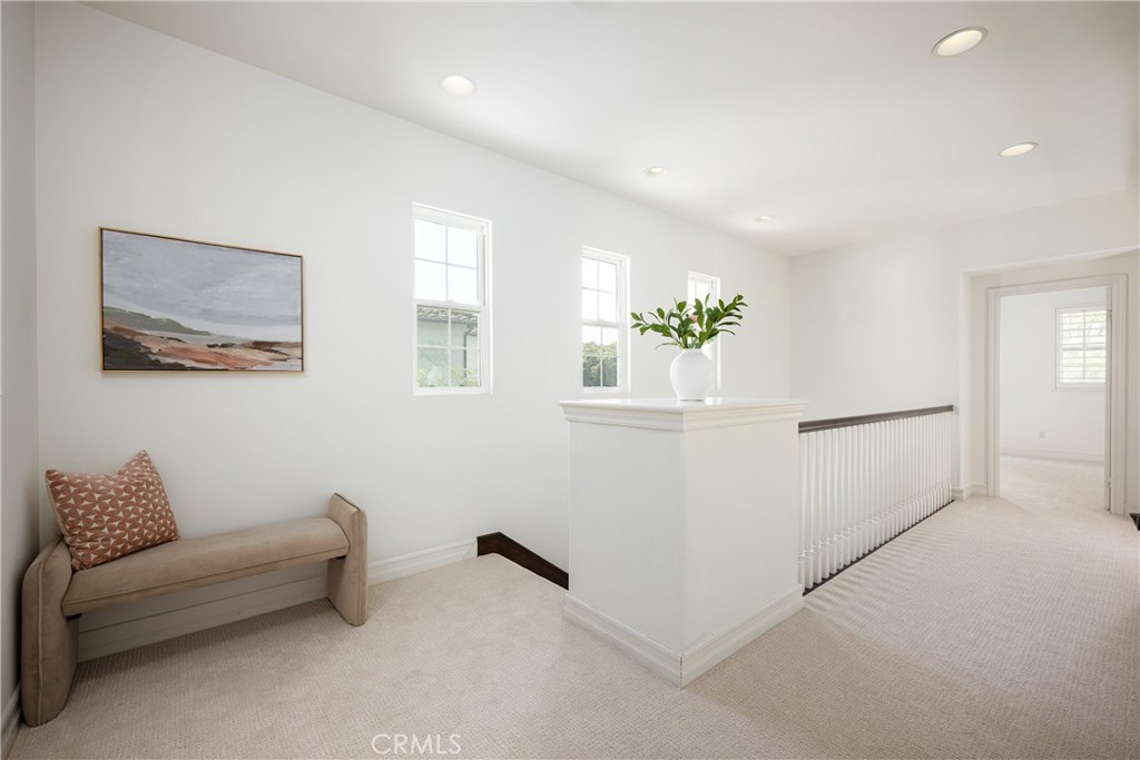 25 Hallcrest Drive Ladera Ranch, CA 92694 - Photo 14 of 40 Landing at the top of the stairs