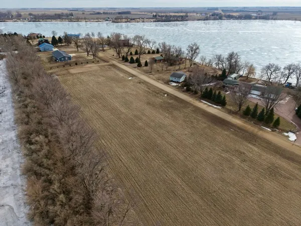 $29,000 | 4 Lime Lake Drive, Avoca, MN 56114