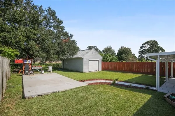 $2,250 | 61 Creagan Avenue, Gretna, LA 70053