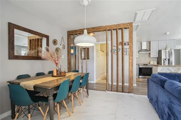 $2,250 | 61 Creagan Avenue, Gretna, LA 70053