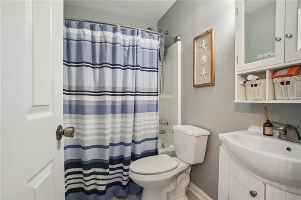 $2,250 | 61 Creagan Avenue, Gretna, LA 70053