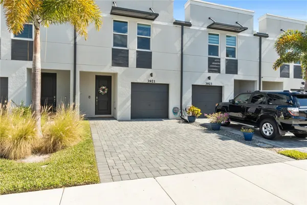 $345,000 | 3921 Southeast Mentmore Lane, Unit 3838, Stuart, FL 34997