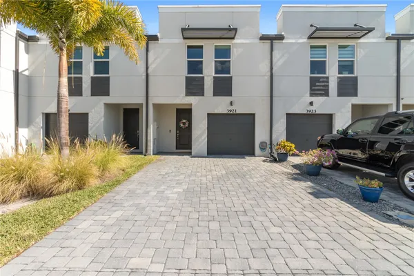 $345,000 | 3921 Southeast Mentmore Lane, Unit 3838, Stuart, FL 34997