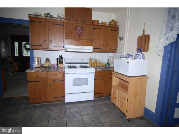 42 Pershing Boulevard Reading, PA 19607 - Photo 13 of 25 Gallery Image 13