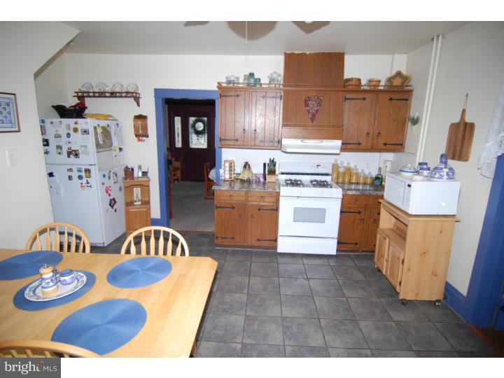 42 Pershing Boulevard Reading, PA 19607 - Photo 14 of 25 Gallery Image 14