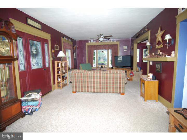 42 Pershing Boulevard Reading, PA 19607 - Photo 10 of 25 Gallery Image 10