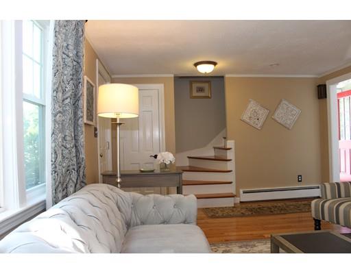 15 Palmer Road Beverly, MA 01915 - Photo 4 of 39