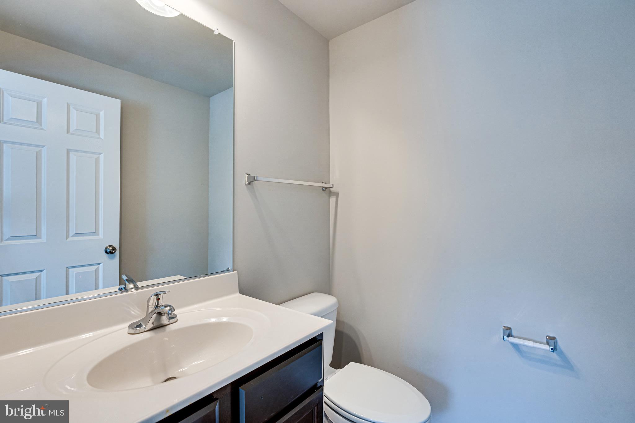 14263 Travilah Road Rockville, MD 20850 - Photo 5 of 38