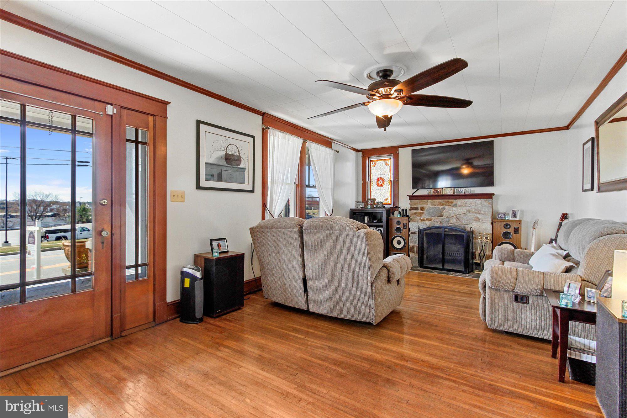 3335 Grandview Road Hanover, PA 17331 - Photo 5 of 33 Gallery Image 5