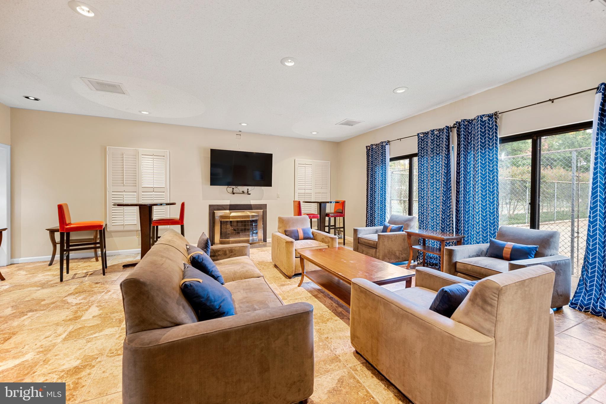 2100 Langston Boulevard, Unit 112 Arlington, VA 22201 - Photo 18 of 33 Community Room