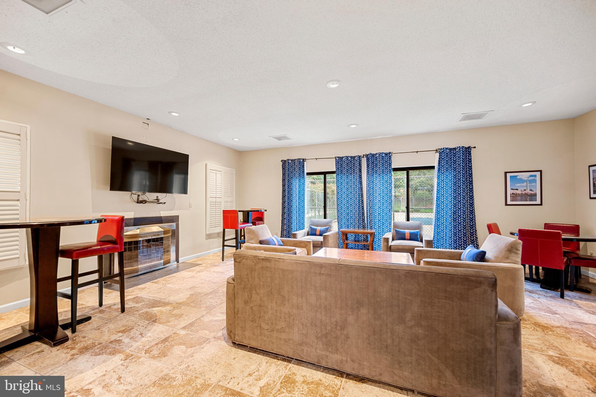 2100 Langston Boulevard, Unit 112 Arlington, VA 22201 - Photo 20 of 33 Community Room