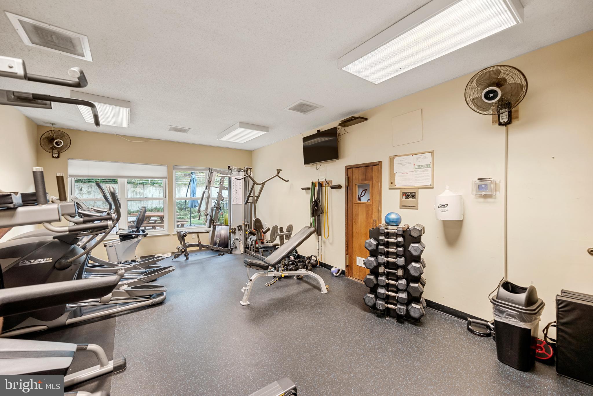 2100 Langston Boulevard, Unit 112 Arlington, VA 22201 - Photo 23 of 33 On-Site Fitness Center