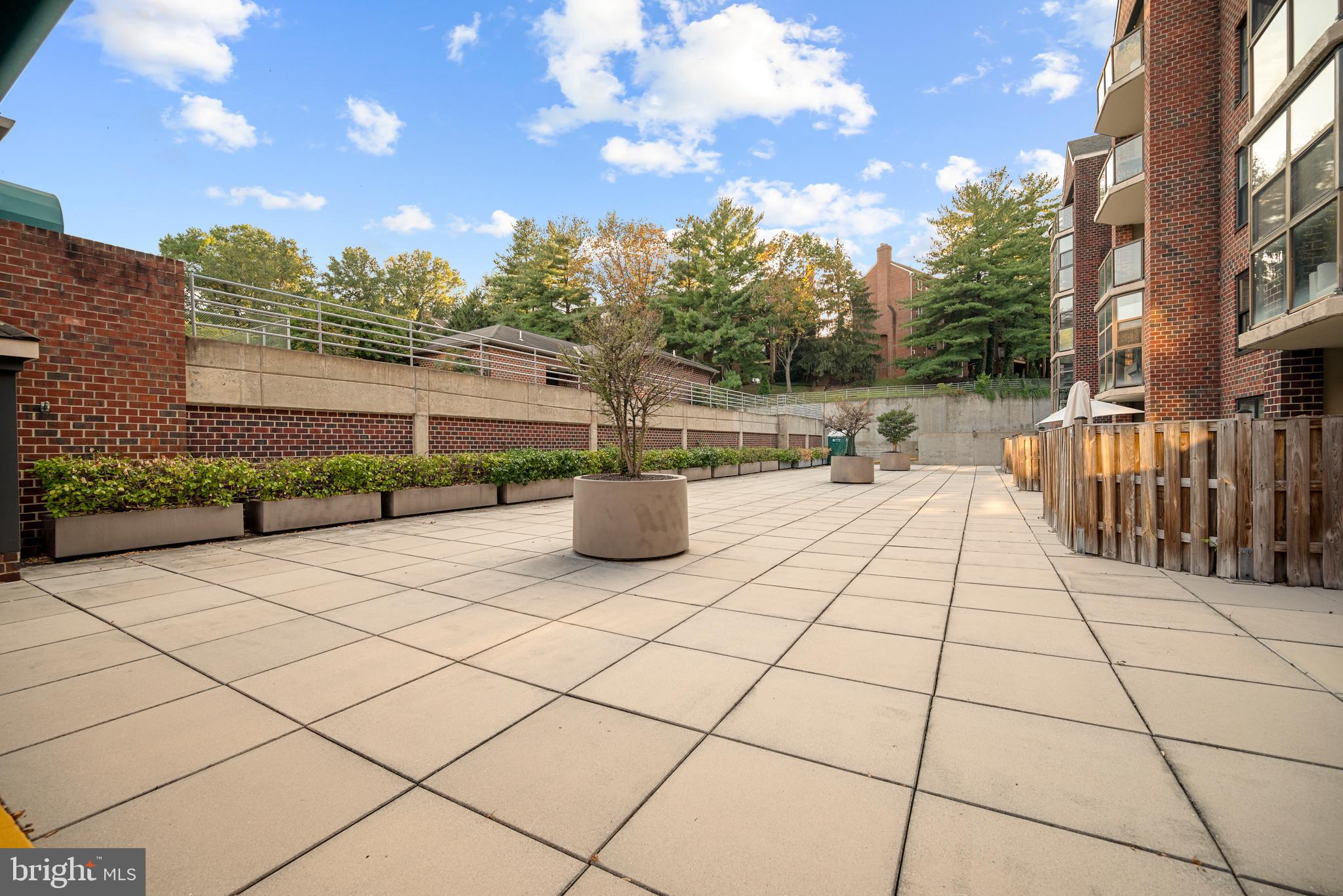 2100 Langston Boulevard, Unit 112 Arlington, VA 22201 - Photo 25 of 33 Community Patio