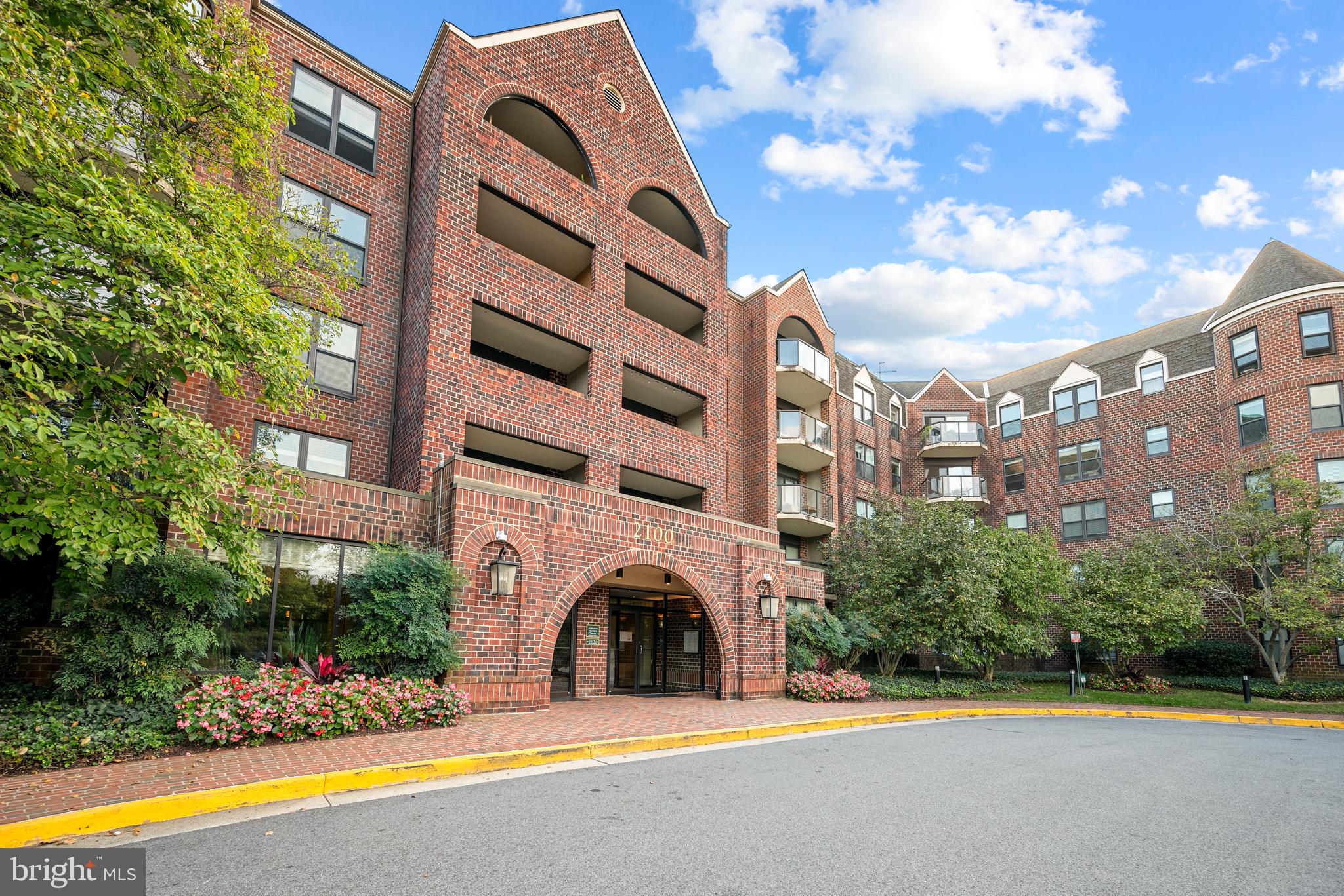 2100 Langston Boulevard, Unit 112 Arlington, VA 22201 - Photo 26 of 33 Welcome Home!