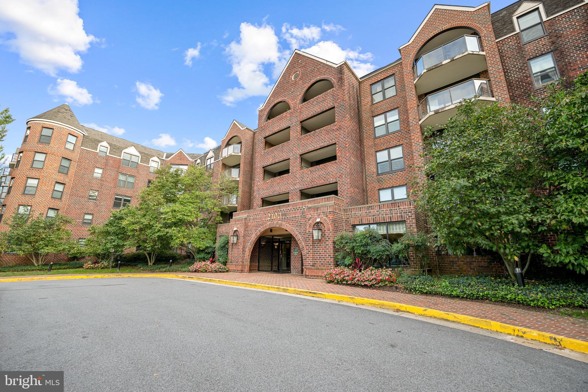 2100 Langston Boulevard, Unit 112 Arlington, VA 22201 - Photo 27 of 33 Building Exterior