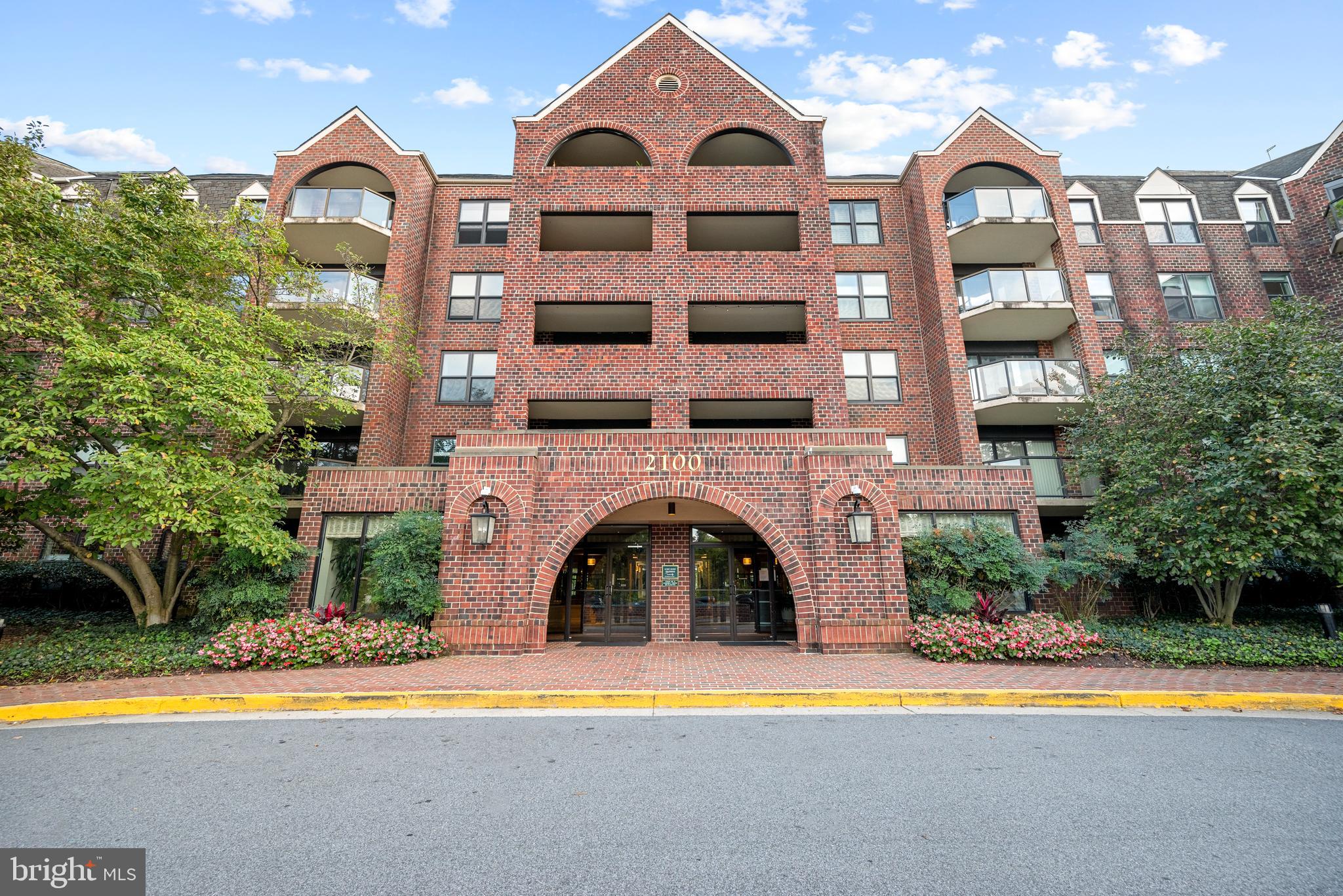 2100 Langston Boulevard, Unit 112 Arlington, VA 22201 - Photo 30 of 33 Building Exterior