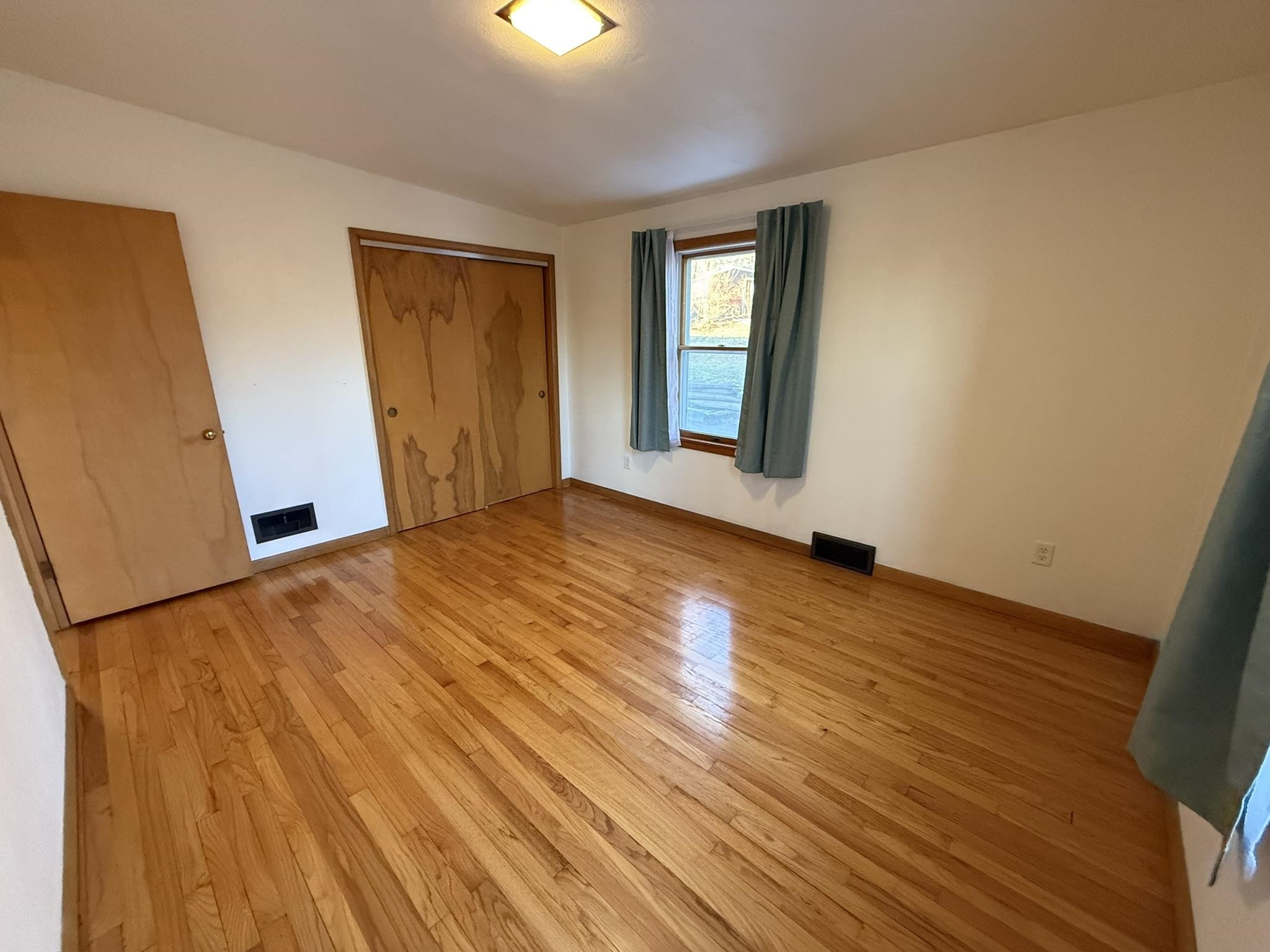 219 West Commerce Street Mineral Point, WI 53565 - Photo 19 of 39