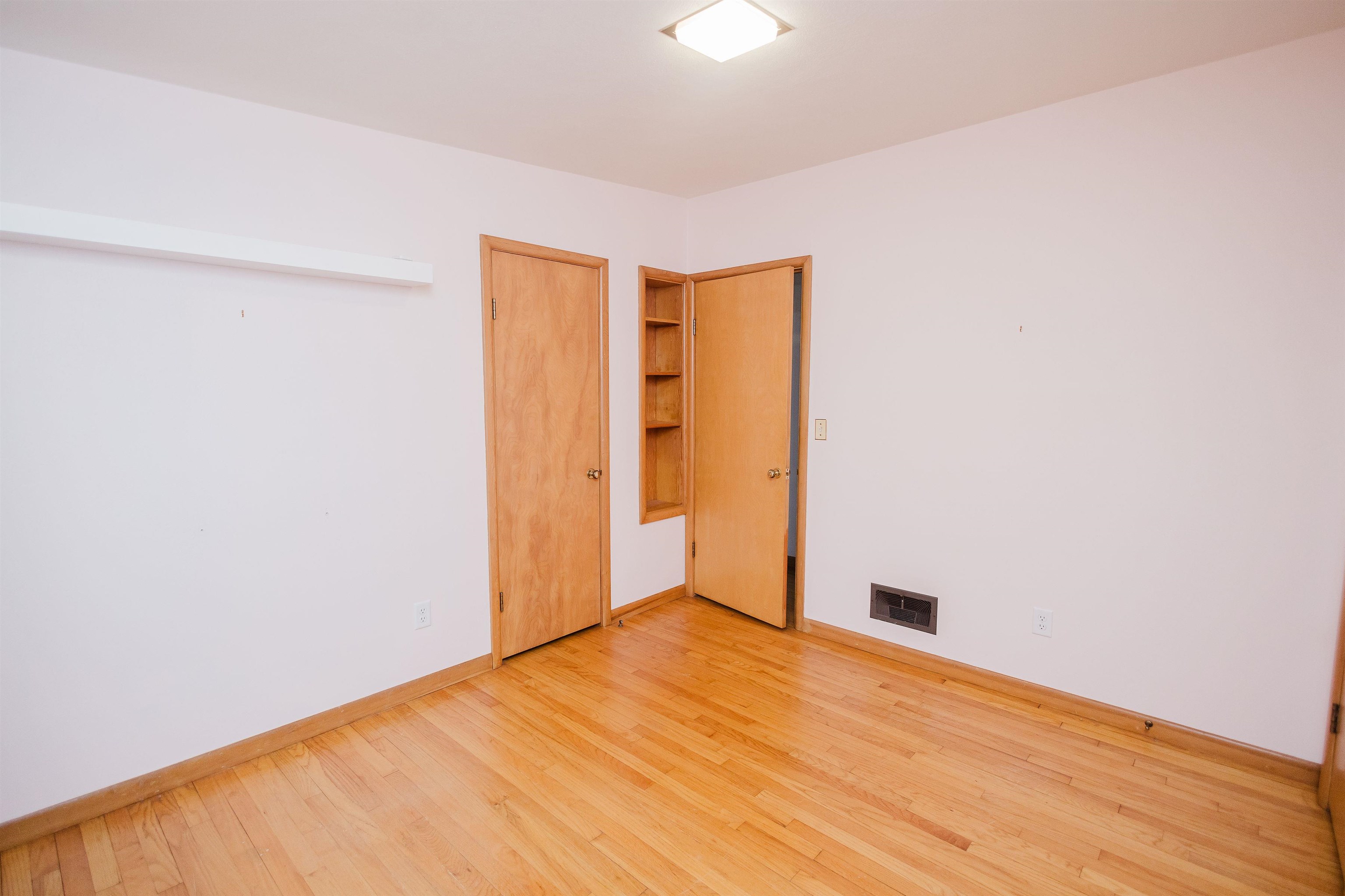 219 West Commerce Street Mineral Point, WI 53565 - Photo 23 of 39