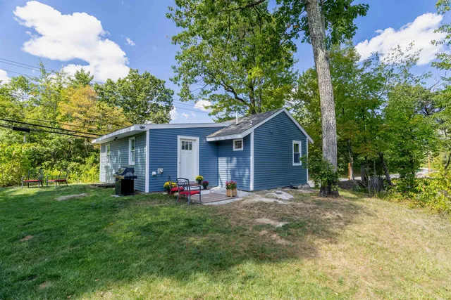 $379,900 | 303 Rte 13, Brookline, NH 03033