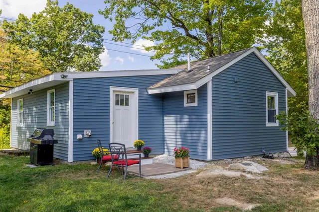 $379,900 | 303 Rte 13, Brookline, NH 03033