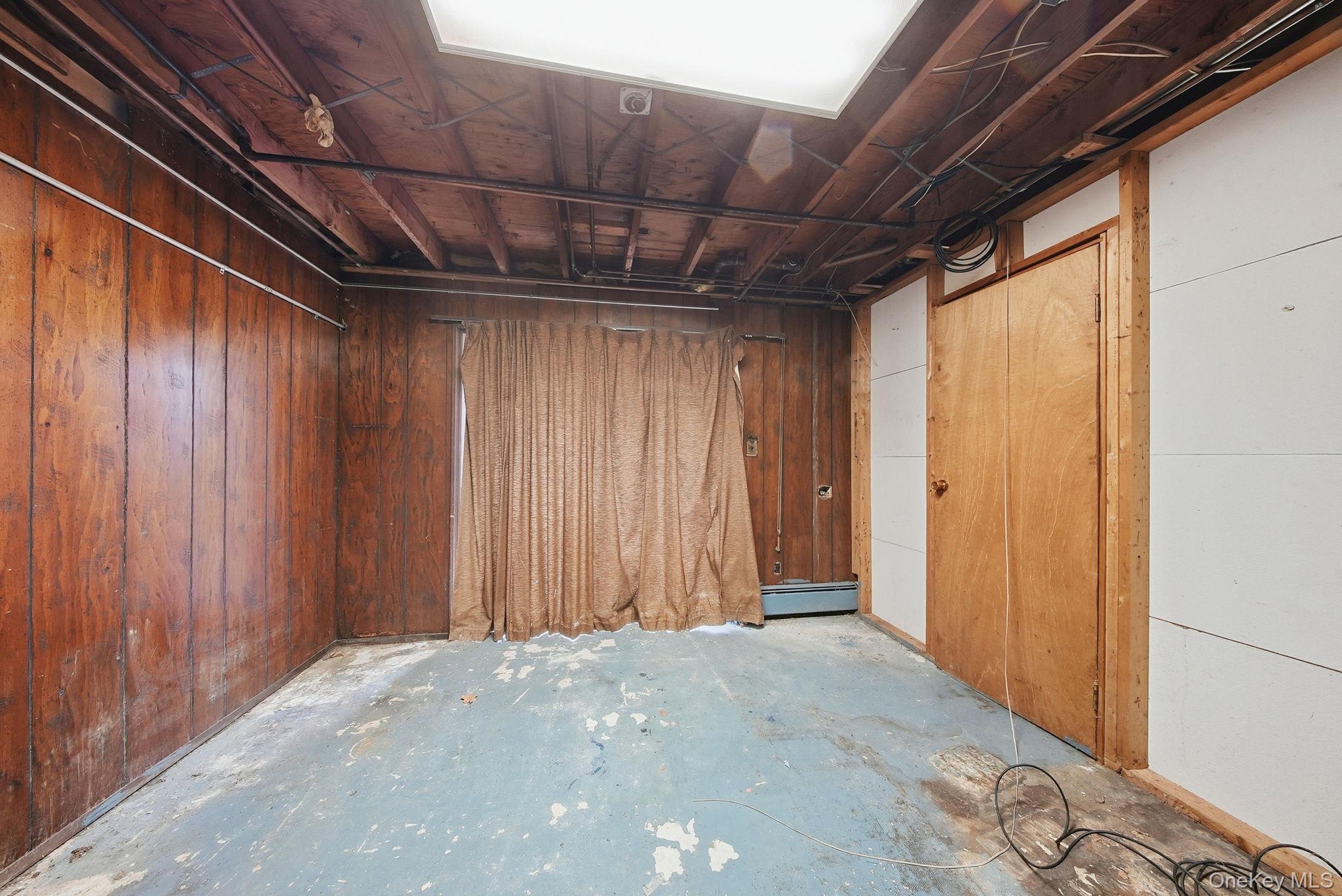 16 Mountain Avenue Middletown, NY 10940 - Photo 27 of 35 a view of entryway