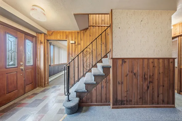 $349,900 | 16 Mountain Avenue, Middletown, NY 10940