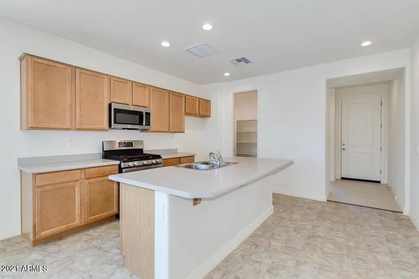 $2,050 | 1674 North Hester Trail, Casa Grande, AZ 85122